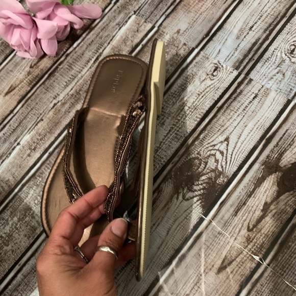 APT 9 sandals size small 5/6 - Picture 4 of 7